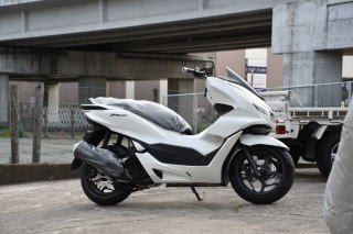 300km新古車から外したホンダADV160用純正マフラー